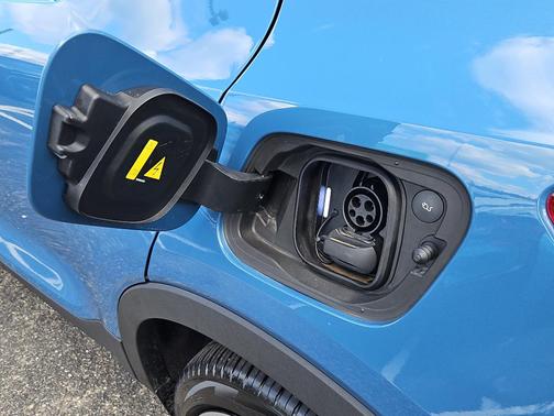 2023 Volvo XC40 Recharge Pure Electric Ultimate