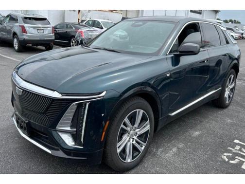 Emerald Lake Metallic 2024 Cadillac LYRIQ Tech