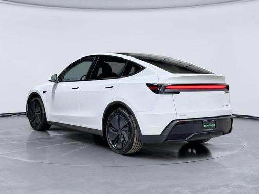 2026 Tesla Model Y Long Range