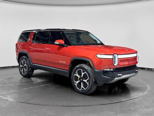 2023 Rivian R1S Adventure