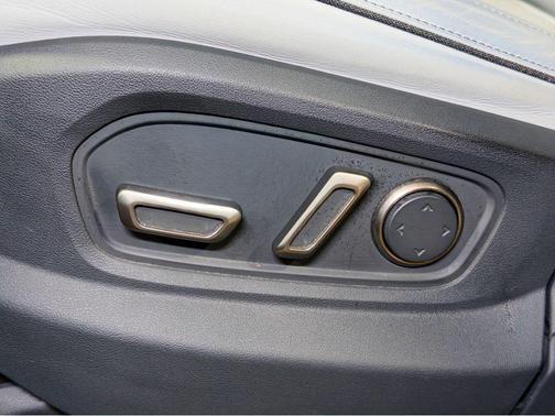 2023 Rivian R1S Adventure