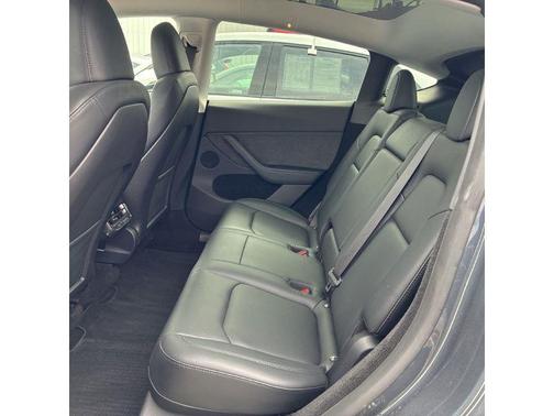 Deep Blue Metallic 2023 Tesla Model Y Long Range