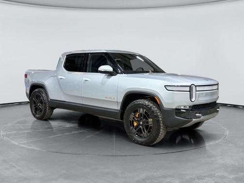 2022 Rivian R1T Adventure Package