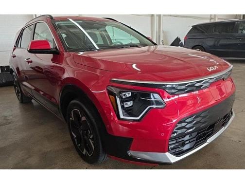 Runway Red 2023 Kia Niro EV Wave