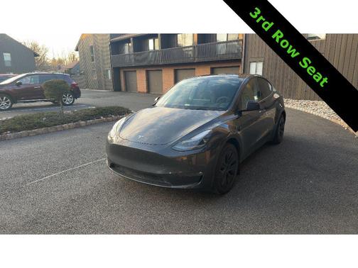 2025 Tesla Model Y Long Range