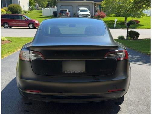Solid Black 2023 Tesla Model 3 Performance