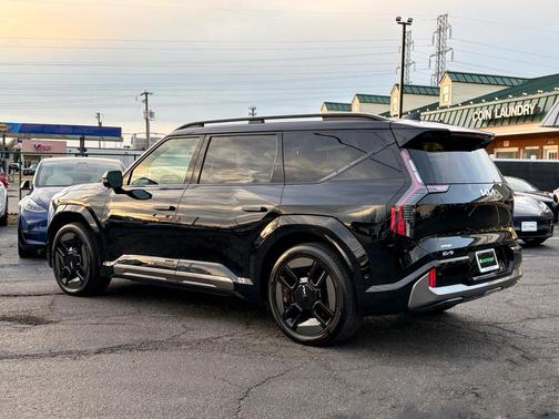 2025 Kia EV9 GT-Line