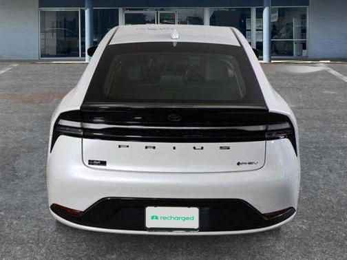 2025 Toyota Prius Plug-In Hybrid XSE
