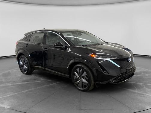 Black Diamond Pearl 2023 Nissan ARIYA EVOLVE+