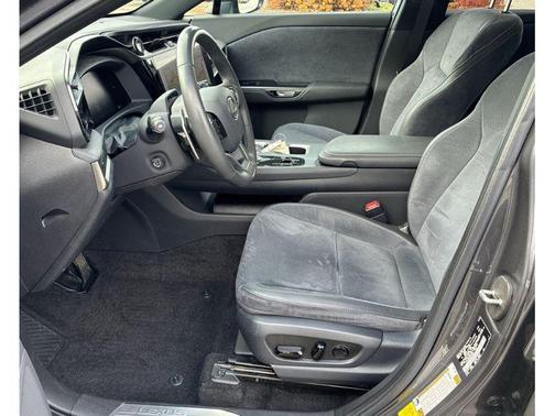 2023 Lexus RZ 450e Luxury