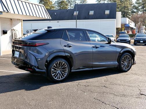 2023 Lexus RZ 450e Luxury
