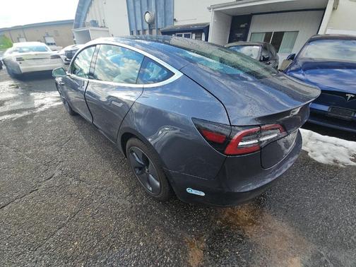2018 Tesla Model 3 Standard