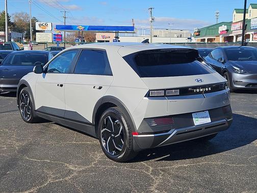 2023 Hyundai IONIQ 5 SEL