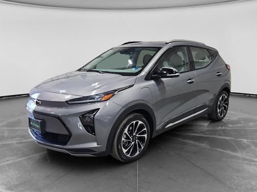Gray Ghost Metallic 2023 Chevrolet Bolt EUV Premier