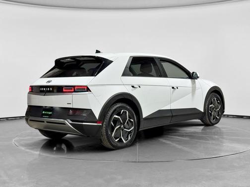 2023 Hyundai IONIQ 5 SE