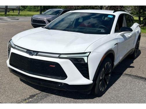 Summit White 2024 Chevrolet Blazer EV eAWD RS