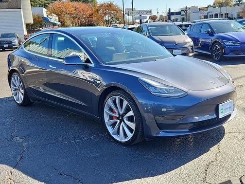2019 Tesla Model 3 Performance