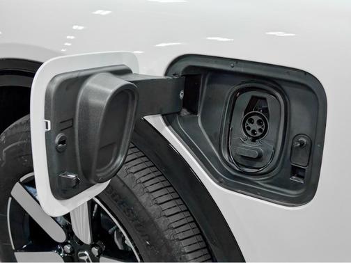 Snowfall Pearl 2025 Honda Prologue Touring