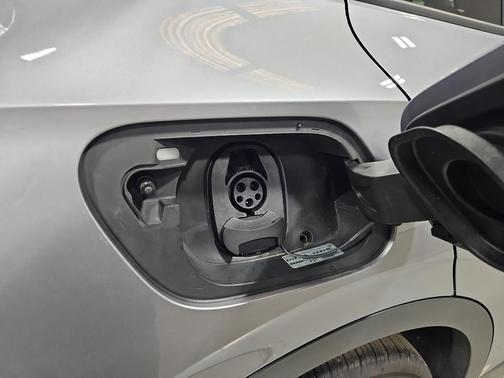 Silver Mist Metallic 2023 Volkswagen ID.4 Pro