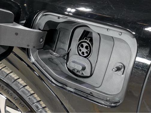 Black 2025 Chevrolet Equinox EV LT