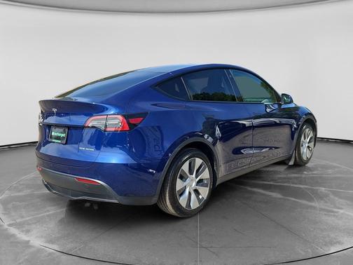 Deep Blue Metallic 2022 Tesla Model Y Long Range