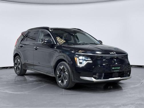 Aurora Black 2024 Kia Niro EV Wave
