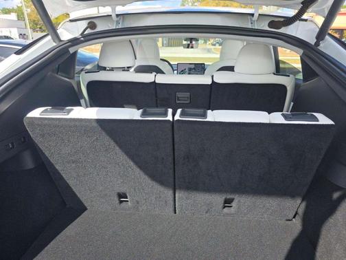 Pearl White Multi-Coat 2021 Tesla Model Y Long Range
