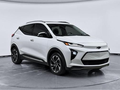 Summit White 2023 Chevrolet Bolt EUV Premier