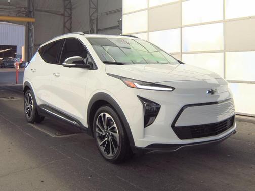 Summit White 2023 Chevrolet Bolt EUV Premier