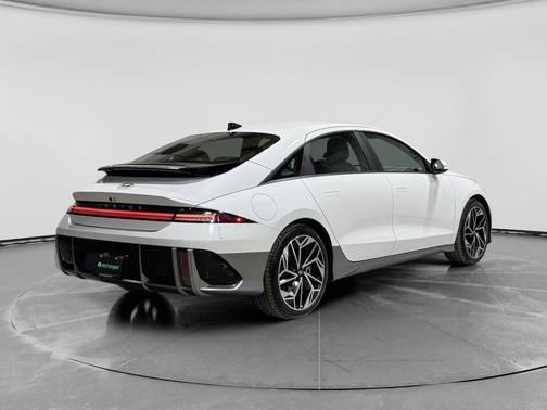 2023 Hyundai IONIQ 6 SEL