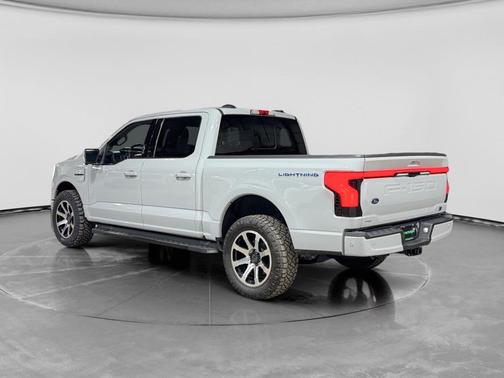 2023 Ford F-150 Lightning Platinum