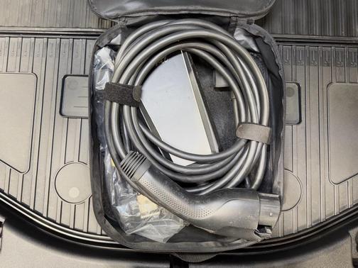 2023 Ford F-150 Lightning Platinum