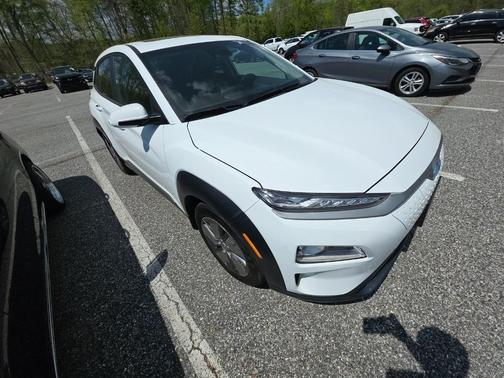 Lunar White 2021 Hyundai KONA EV Limited