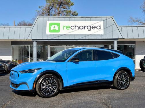 Grabber Blue Metallic 2024 Ford Mustang Mach-E Premium SUV