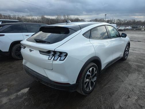 2024 Ford Mustang Mach-E Select