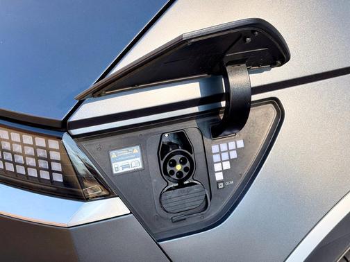 2023 Hyundai IONIQ 5 Limited