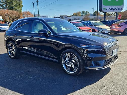 2024 Genesis Electrified GV70 Advanced