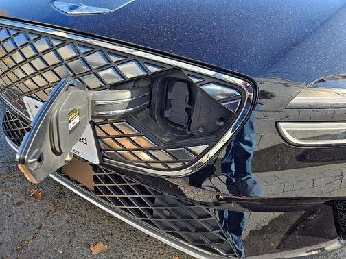 2024 Genesis Electrified GV70 Advanced