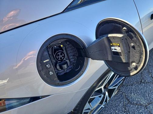 2024 Hyundai IONIQ 6 Limited