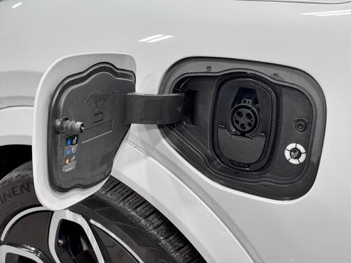 Space White Metallic 2023 Ford Mustang Mach-E GT