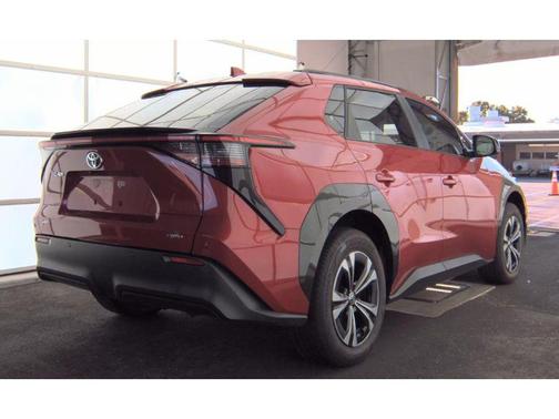 2024 Toyota bZ4X XLE