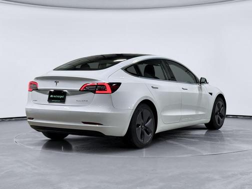 Pearl White Multi-Coat 2020 Tesla Model 3 Long Range