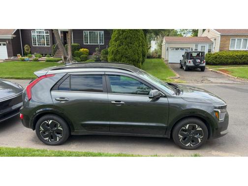 Interstellar Gray 2025 Kia Niro EV Wind