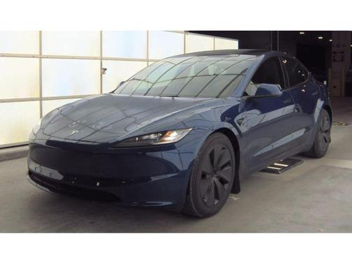 2025 Tesla Model 3 Long Range