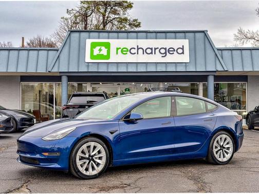 2021 Tesla Model 3 Standard Range Plus