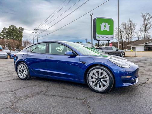2021 Tesla Model 3 Standard Range Plus