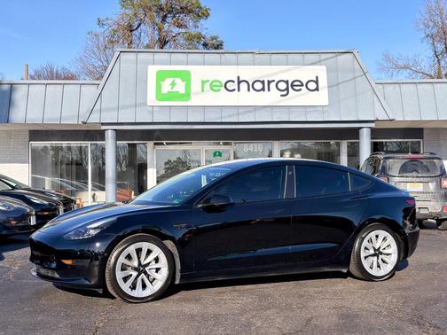 2022 Tesla Model 3 Standard Range