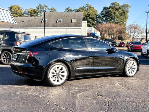 2022 Tesla Model 3 Standard Range