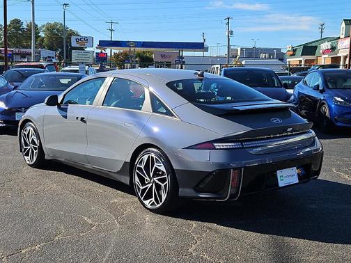 2025 Hyundai IONIQ 6 SEL