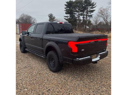 2024 Ford F-150 Lightning LARIAT